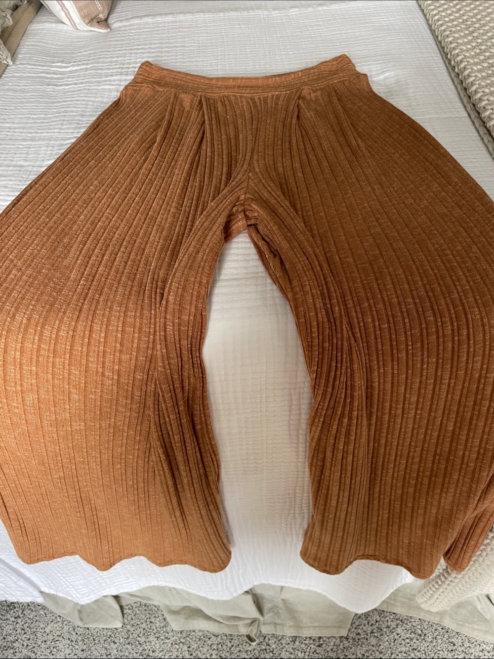 Women's Ribbed Wide-Leg Pants in Camel